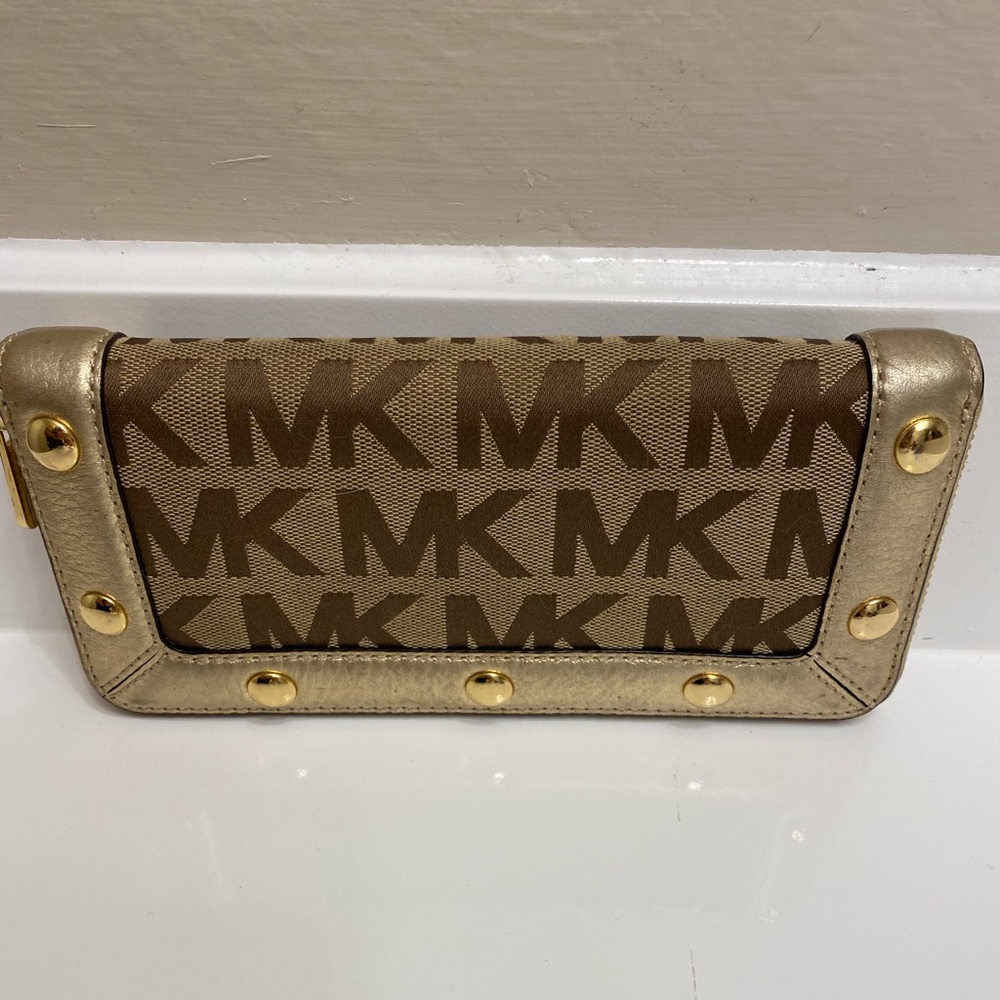 MK wallet